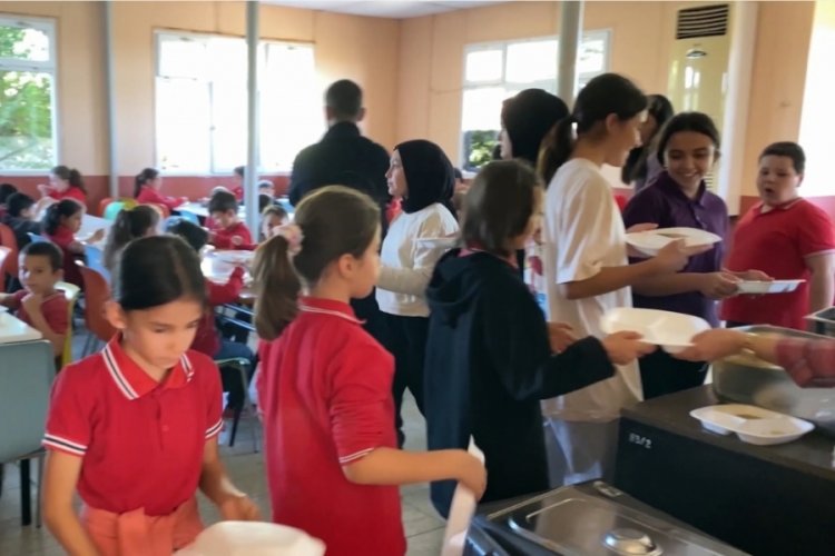 İznik’te ücretsiz yemek imkanından 1200 öğrenci yararlanıyor