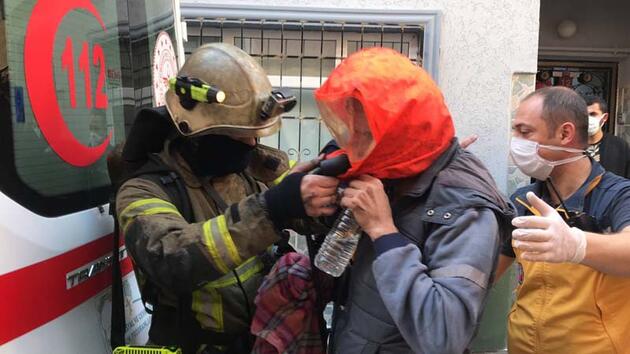 Bursa’da bir atölyede çıkan yangında üst katlardaki 5 kişi dumandan etkilendi