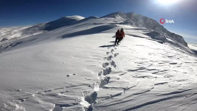 Bursalı dağcılar Uludağ zirvesine tırmandı