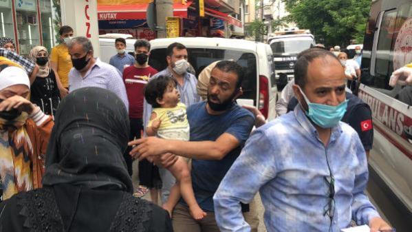 Bursa’da ev yangını; 1’i çocuk 4 kişi dumandan etkilendi