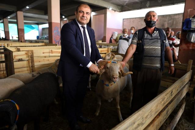 Bursa’da yetim aileleri de bayram edecek