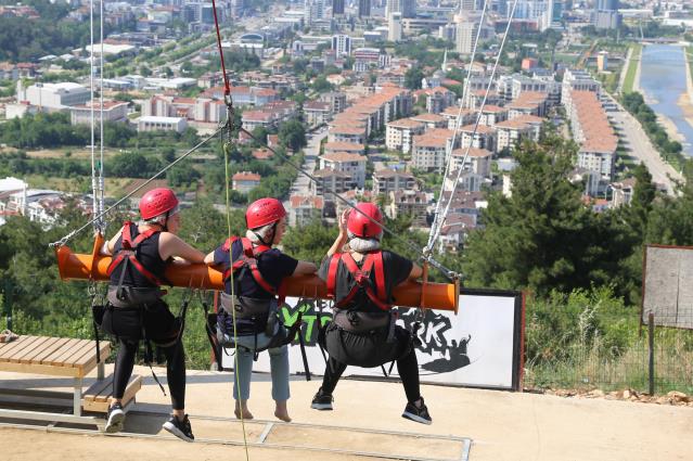 Bursa’daki “macera parkı” adrenalin yaşamak isteyenlerin adresi oldu