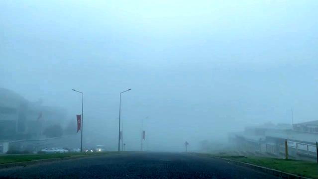 Bursa’da sabah saatlerinde yoğun sis etkili oldu