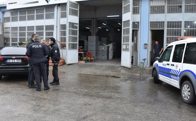 Bursa’da üzerine plastik enjeksiyon makinesi devrilen işçi öldü