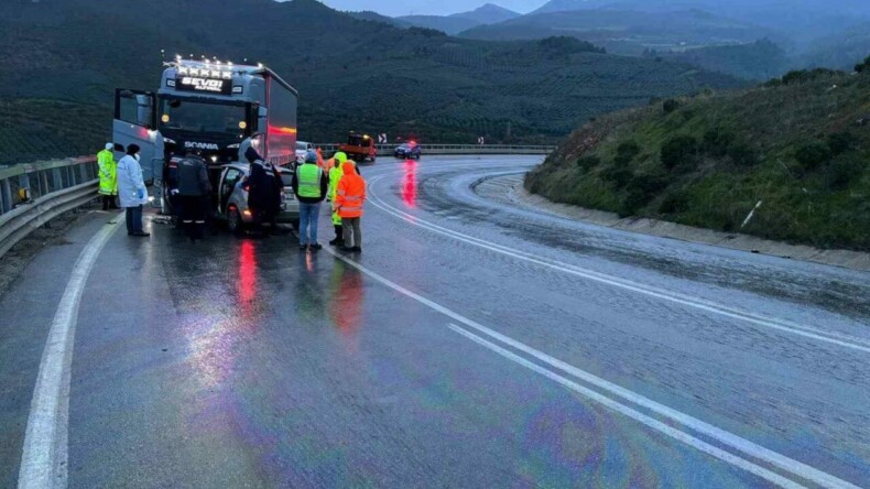 Bursa’da korkunç kaza! Ölü ve yaralılar var