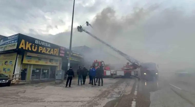 Bursa’da Yangın Trafiği Aksattı