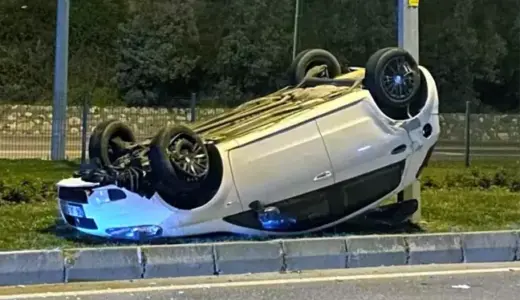 Mudanya’da Takla Atan Araçta İki Kişi Yaralandı