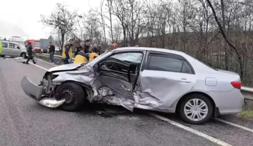 Bursa’da Trafik Kazası: 3 Yaralı