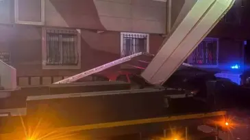 Bursa’da Paneller Sokağa Düştü