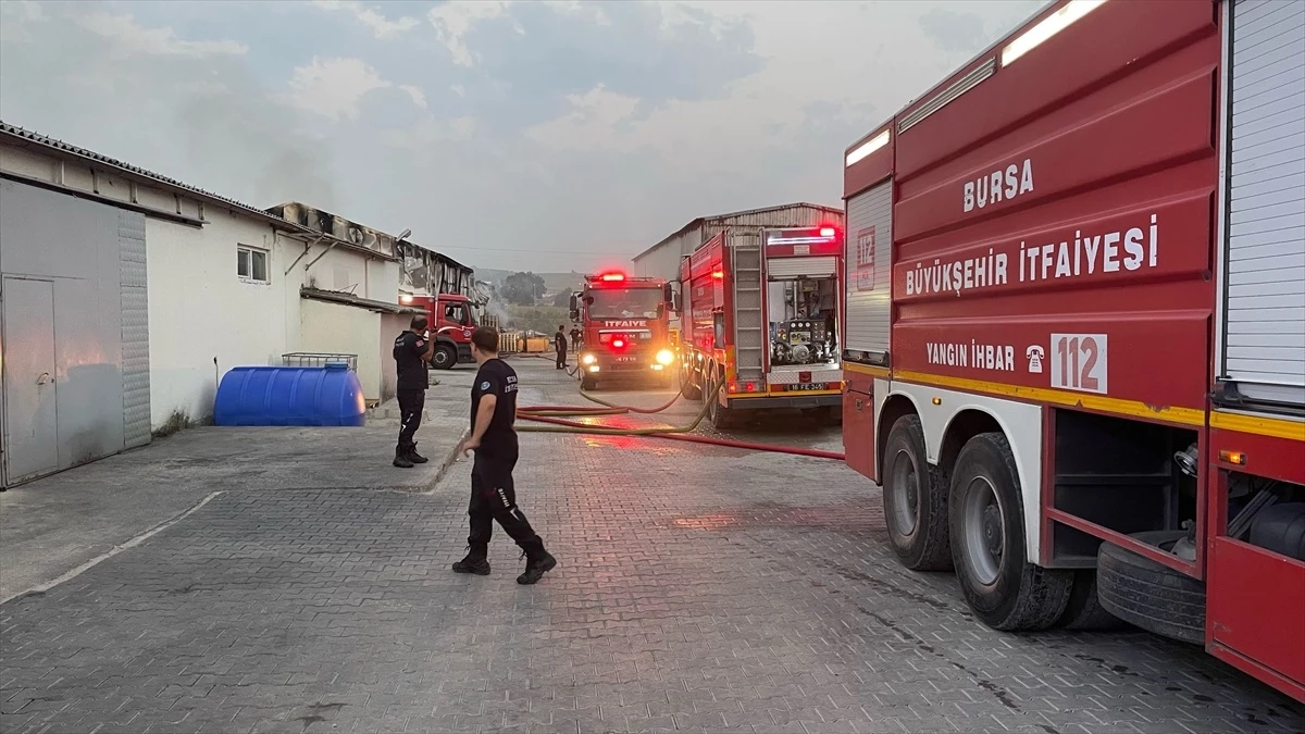 Bursa’da bir fabrikada çıkan yangın söndürüldü