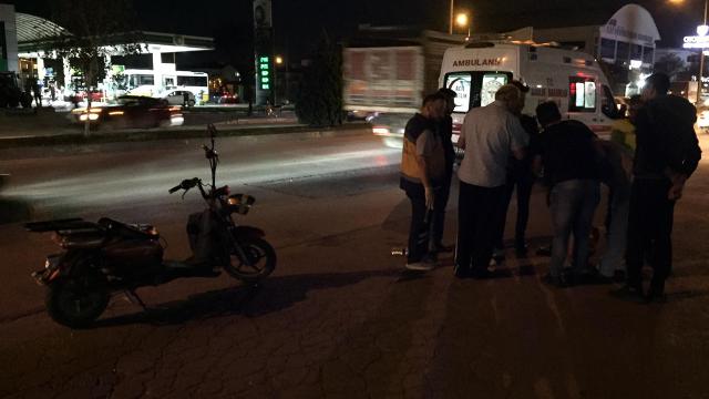 Bursa’da otomobil ile motosikletin çarpıştığı kazada 4 kişi yaralandı